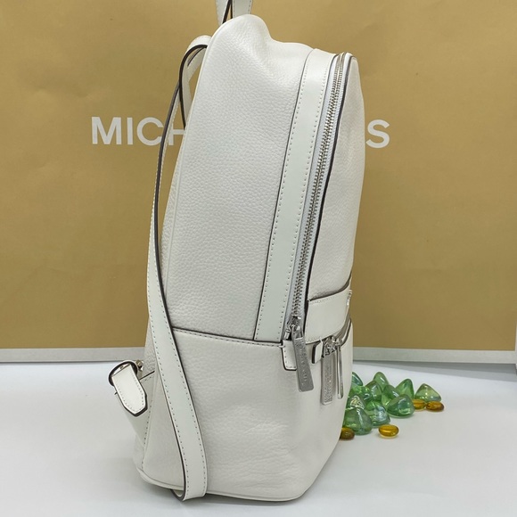 MICHAEL KORS KENLY LARGE BACKPACK OPTIC WHITE - Picture 4 of 16
